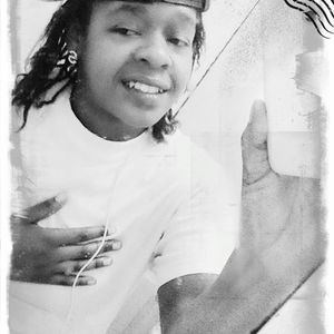 Meet your Posher, Rena